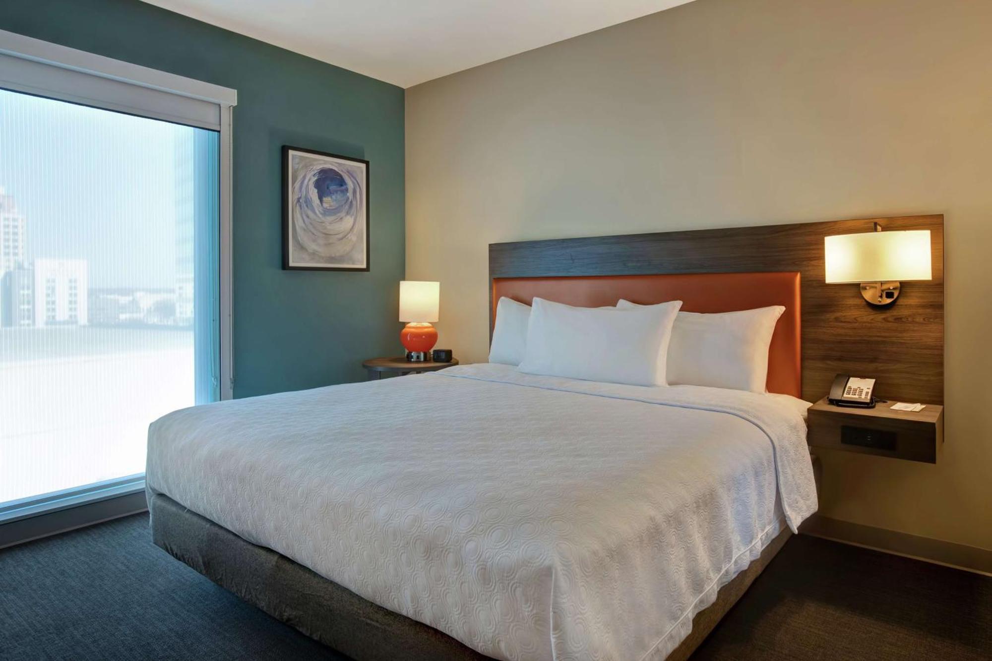 Home2 Suites By Hilton Charlotte Uptown Экстерьер фото