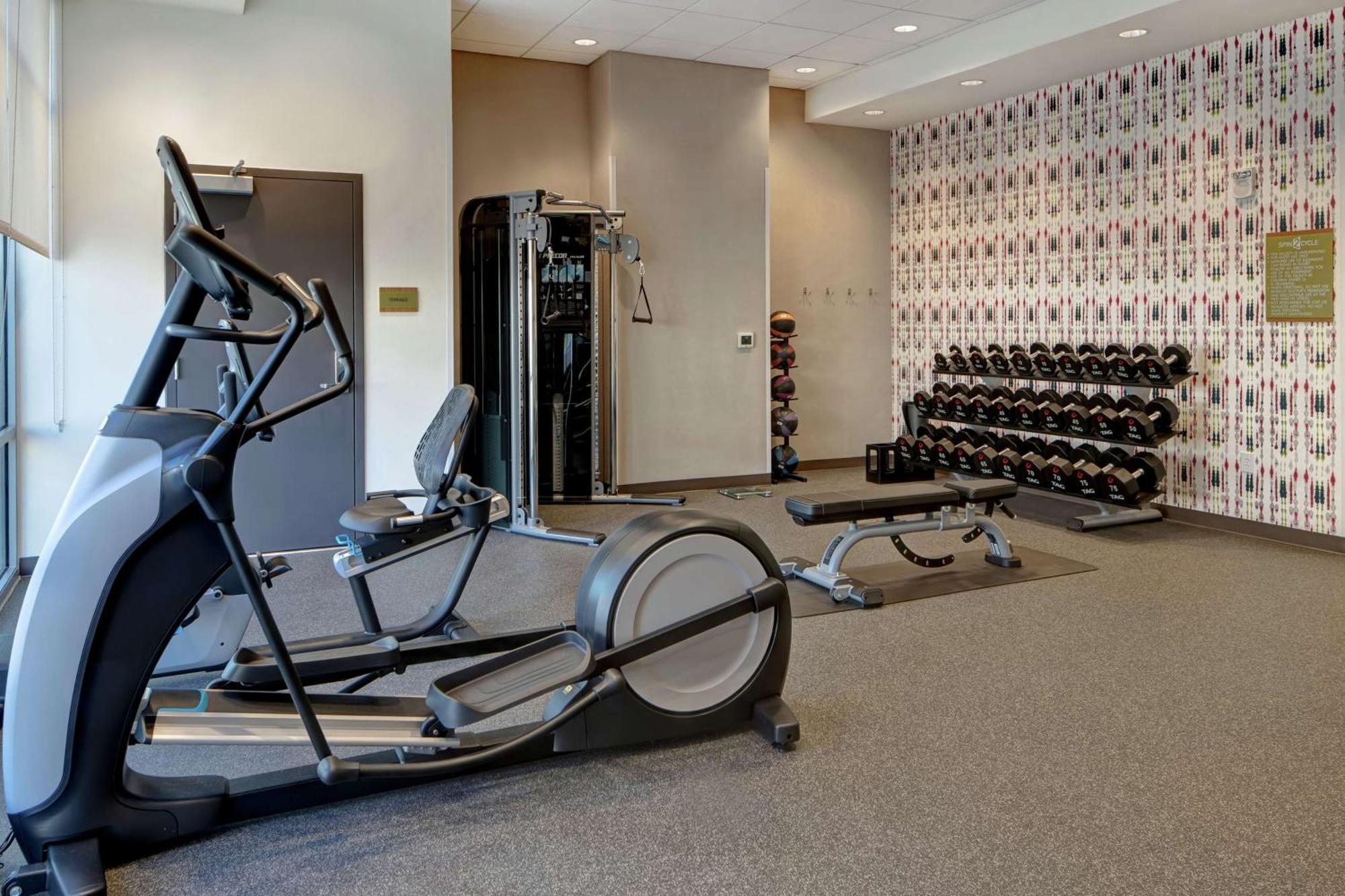 Home2 Suites By Hilton Charlotte Uptown Экстерьер фото