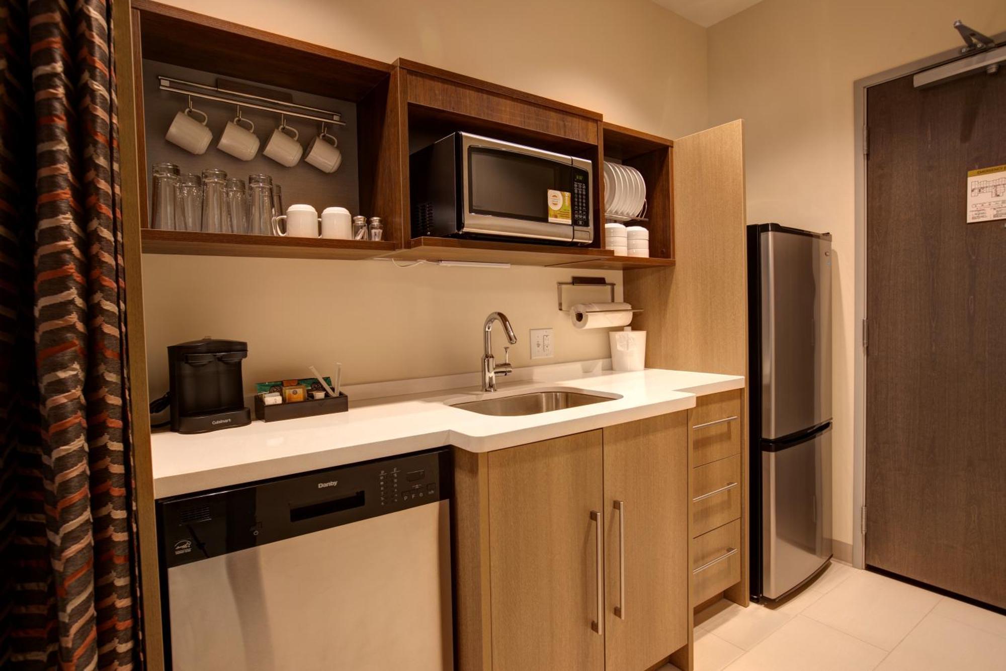 Home2 Suites By Hilton Charlotte Uptown Экстерьер фото